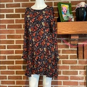 Hippie long-sleeve dark floral dress
